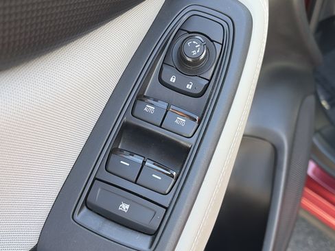 Used 2023 Subaru Forester Premium AWD/4WD image 19