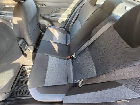 Used 2025 Nissan Versa SV FWD image 10