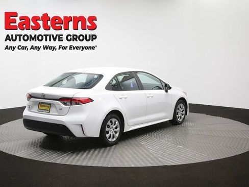 Used 2024 Toyota Corolla LE FWD image 39