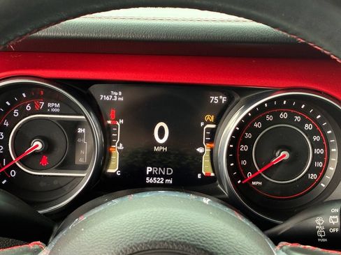 Used 2018 Jeep Wrangler Unlimited Rubicon w/ Uconnect 4C Nav & Sound Group AWD/4WD image 34