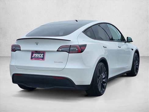 Used 2024 Tesla Model Y Performance AWD/4WD image 5
