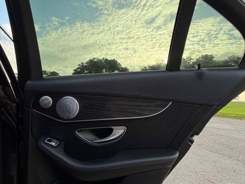 Used 2015 Mercedes-Benz C 300 4MATIC Sedan image 15