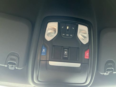 Used 2025 RAM 2500 Tradesman AWD/4WD image 18