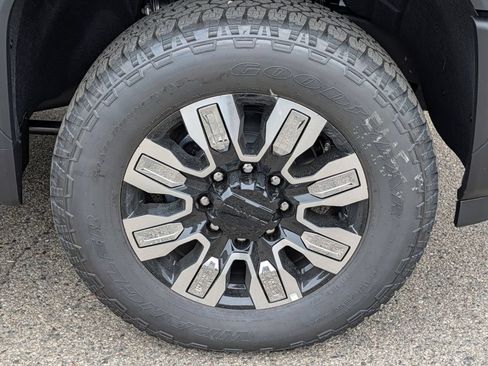 New 2026 GMC Sierra 3500 Denali w/ Denali Reserve Package AWD/4WD image 25