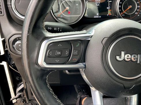 Used 2021 Jeep Gladiator Overland w/ Popular Equipment Package image 21