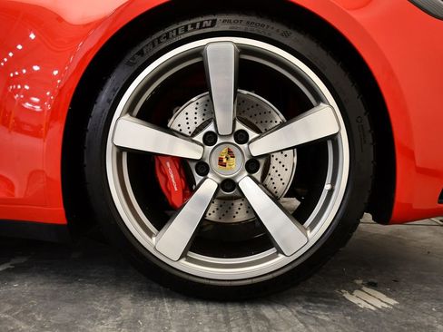 Used 2020 Porsche 911 Carrera S image 17