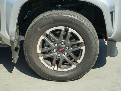 Used 2025 Toyota Tacoma TRD Sport w/ TRD Sport Premium Package RWD image 10