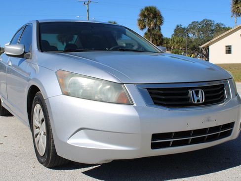 Used 2009 Honda Accord LX image 8