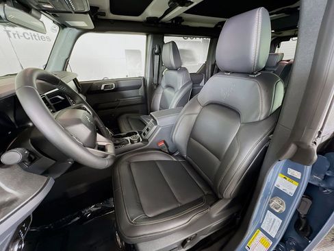 New 2025 Ford Bronco Badlands w/ Sasquatch Package image 25