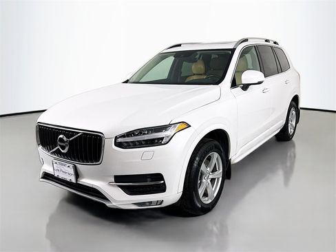 Used 2016 Volvo XC90 T5 Momentum image 1