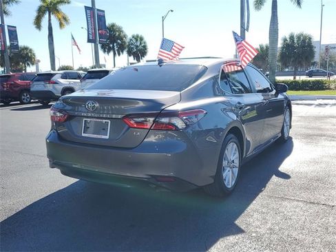 Used 2023 Toyota Camry LE image 10