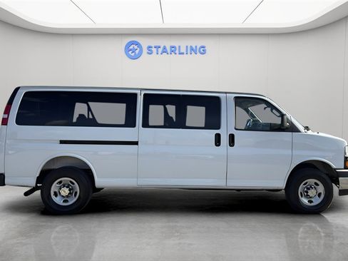 Used 2025 Chevrolet Express 3500 LT w/ LT Preferred Equipment Group image 11