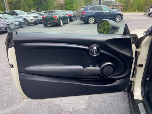 Used 2015 MINI Cooper 2-Door Hardtop FWD image 20