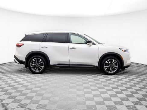Certified 2025 INFINITI QX60 Luxe AWD/4WD image 6