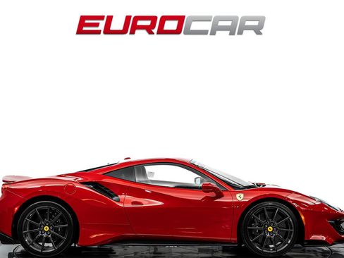 Used 2019 Ferrari 488 Pista Coupe RWD image 6