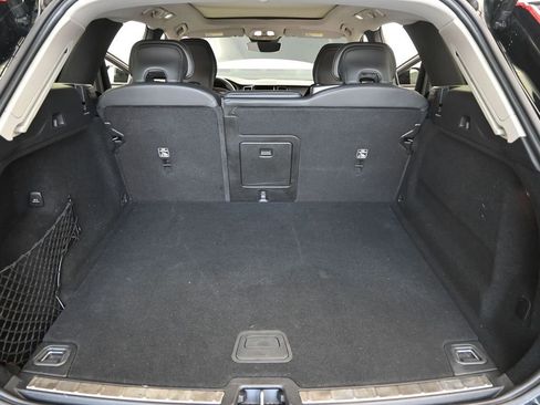 Used 2023 Volvo XC60 B5 Ultimate AWD/4WD image 13