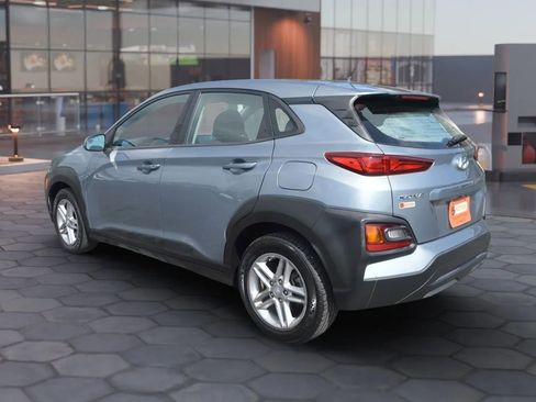 Used 2021 Hyundai Kona SE image 4