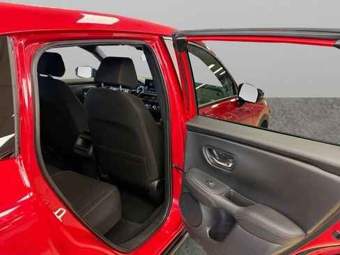 Used 2025 Honda HR-V Sport image 17