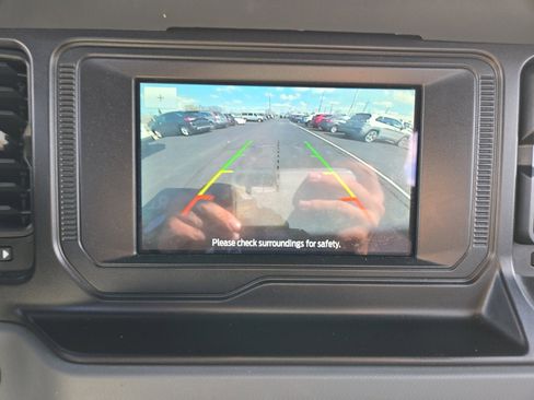 Used 2023 Ford Bronco Big Bend image 19