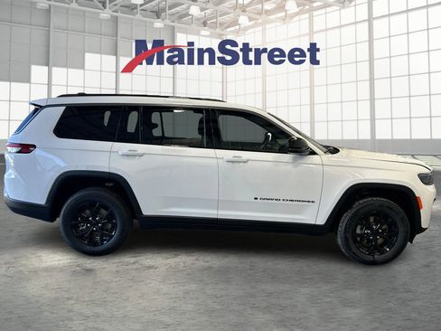 New 2026 Jeep Grand Cherokee L 4WD image 6