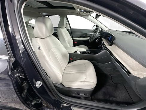 Used 2024 Hyundai Sonata Limited image 31