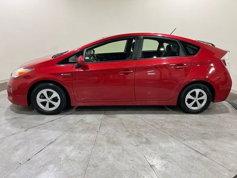 Used 2014 Toyota Prius Two image 7