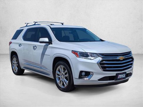 Used 2019 Chevrolet Traverse High Country w/ LPO, 'HIT The Road' Package AWD/4WD image 2