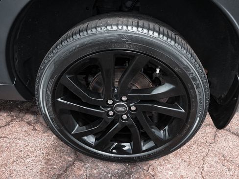 Used 2019 Land Rover Discovery Sport HSE Luxury AWD/4WD image 8