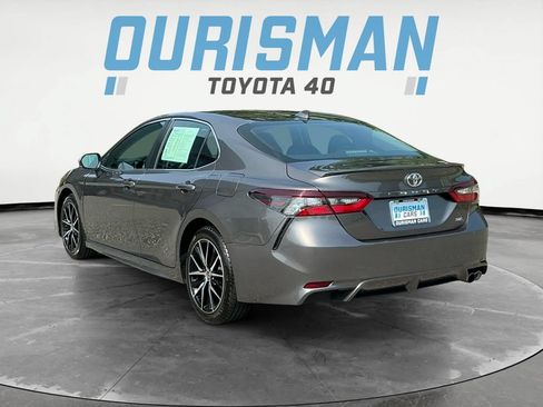 Used 2024 Toyota Camry SE FWD image 5
