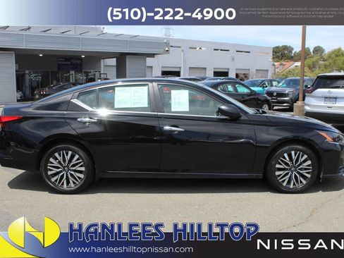 Used 2025 Nissan Altima 2.5 SV FWD image 6