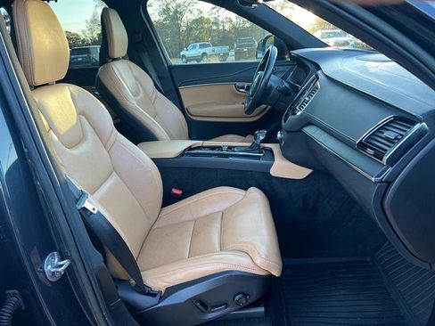 Used 2022 Volvo XC90 T6 Inscription w/ Advanced Package image 13