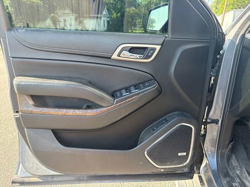 Used 2018 GMC Yukon XL Denali w/ Denali Ultimate Package AWD/4WD image 13