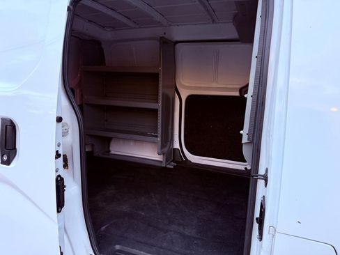 Used 2019 Nissan NV200 S image 19