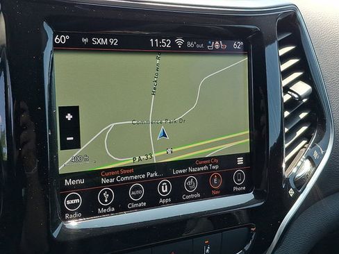 Used 2019 Jeep Cherokee Limited w/ Luxury Group AWD/4WD image 17