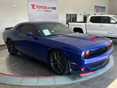 Used 2022 Dodge Challenger R/T w/ Blacktop Package RWD image 5