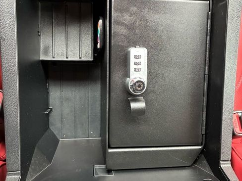 Used 2025 Toyota Tundra SR5 image 36