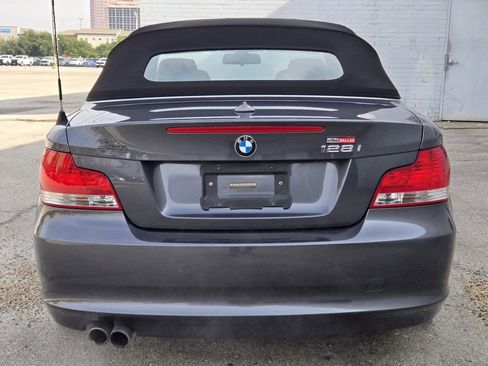 Used 2008 BMW 128i Convertible image 5
