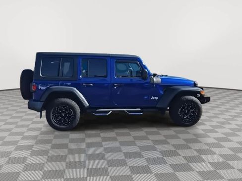 Used 2018 Jeep Wrangler Unlimited Sport S image 9