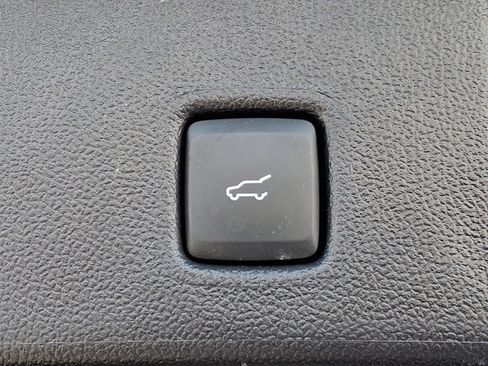 Used 2022 Ford Escape SEL w/ SEL Stealth AWD Package image 31