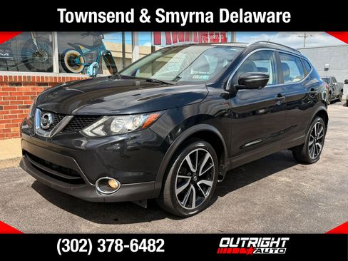Used 2017 Nissan Rogue Sport SL AWD/4WD image 1