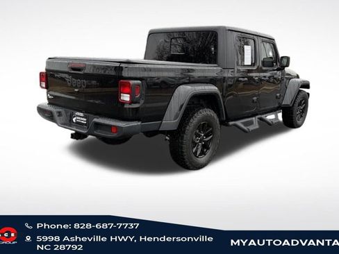 Used 2022 Jeep Gladiator Sport image 7