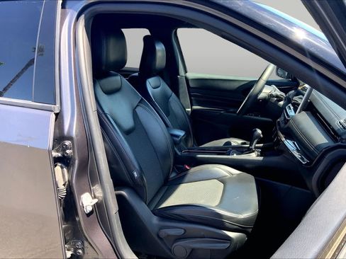 Used 2023 Jeep Compass Latitude AWD/4WD image 8