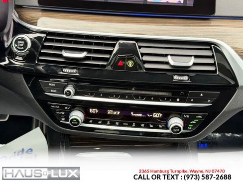 Used 2019 BMW 540i xDrive w/ M Sport Package AWD/4WD image 30