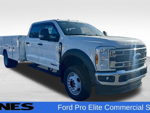 New 2025 Ford F450 XL w/ XL Chrome Package image 1