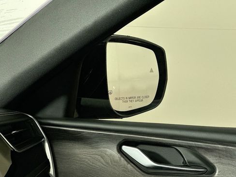 Certified 2023 Jeep Grand Cherokee Overland image 28