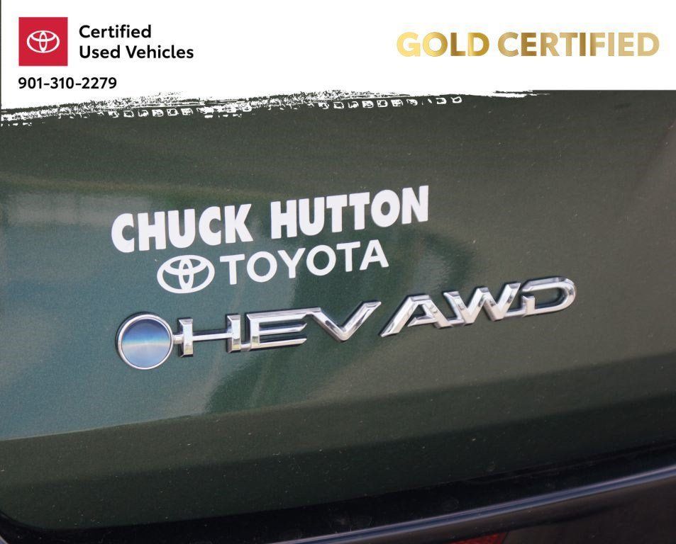Used 2025 Toyota Sienna Platinum AWD/4WD image 21