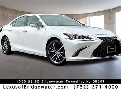 Certified 2022 Lexus ES 350 w/ Premium Package