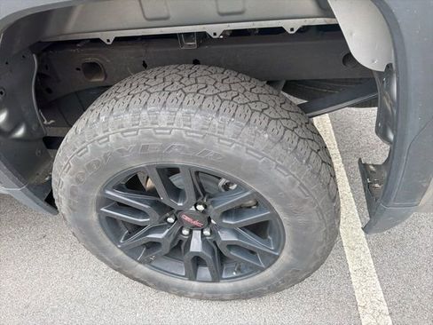 Used 2023 GMC Sierra 1500 Elevation image 20