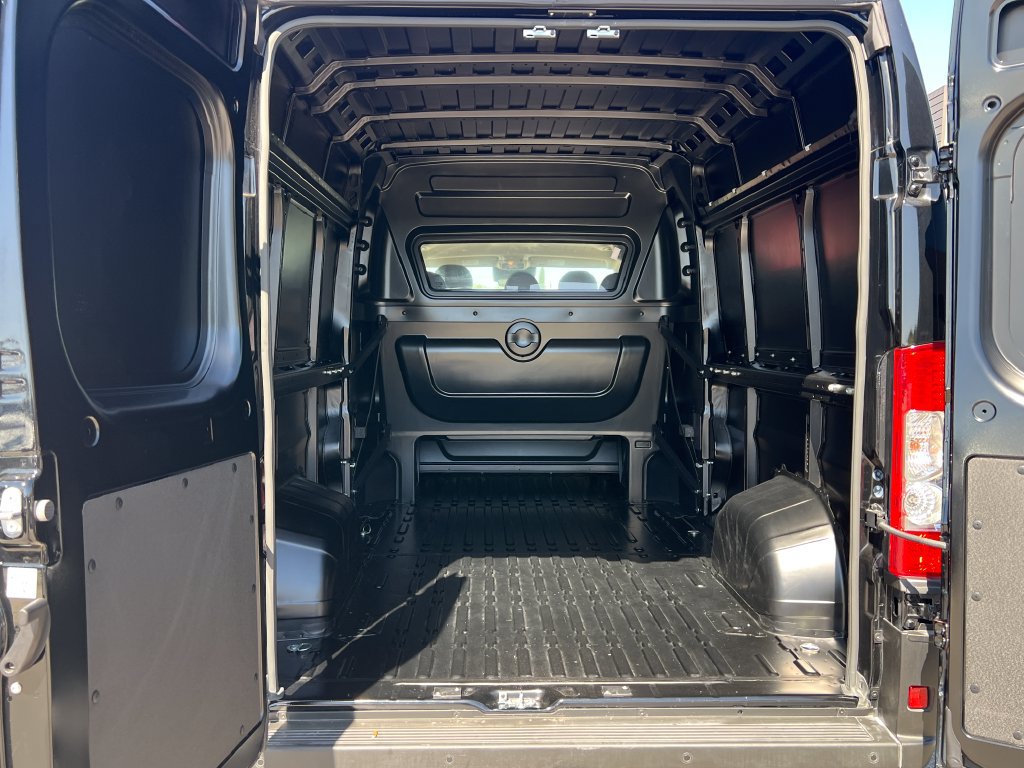 New 2026 RAM ProMaster 2500 w/ Crew Van Package FWD image 16