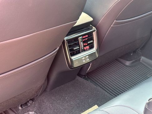 Used 2025 Toyota Crown Platinum AWD/4WD image 37